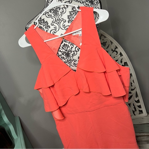 Trina Turk Cold Shoulder Ruffle Trouser Josephine Coral Jumpsuit Size 12 NWT - Picture 3 of 16